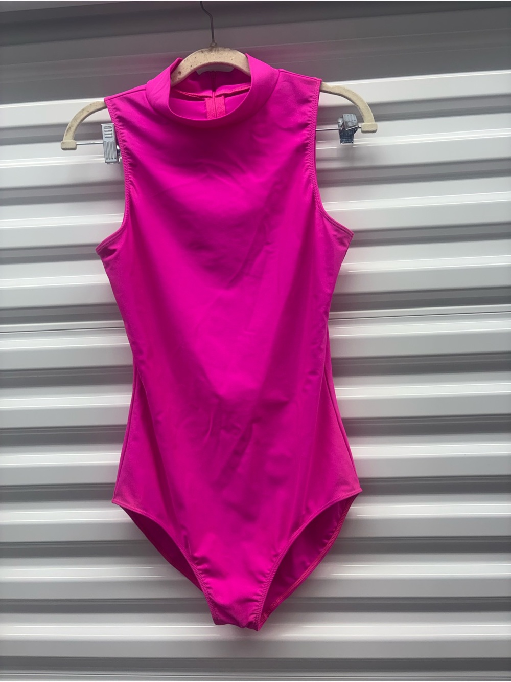 Ladies' Bright Pink Sleeveless One-Piece Swimsuit with Back Zipper